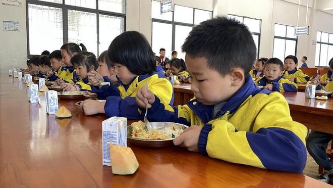 杭州通报小学生反映食堂饭菜有问题