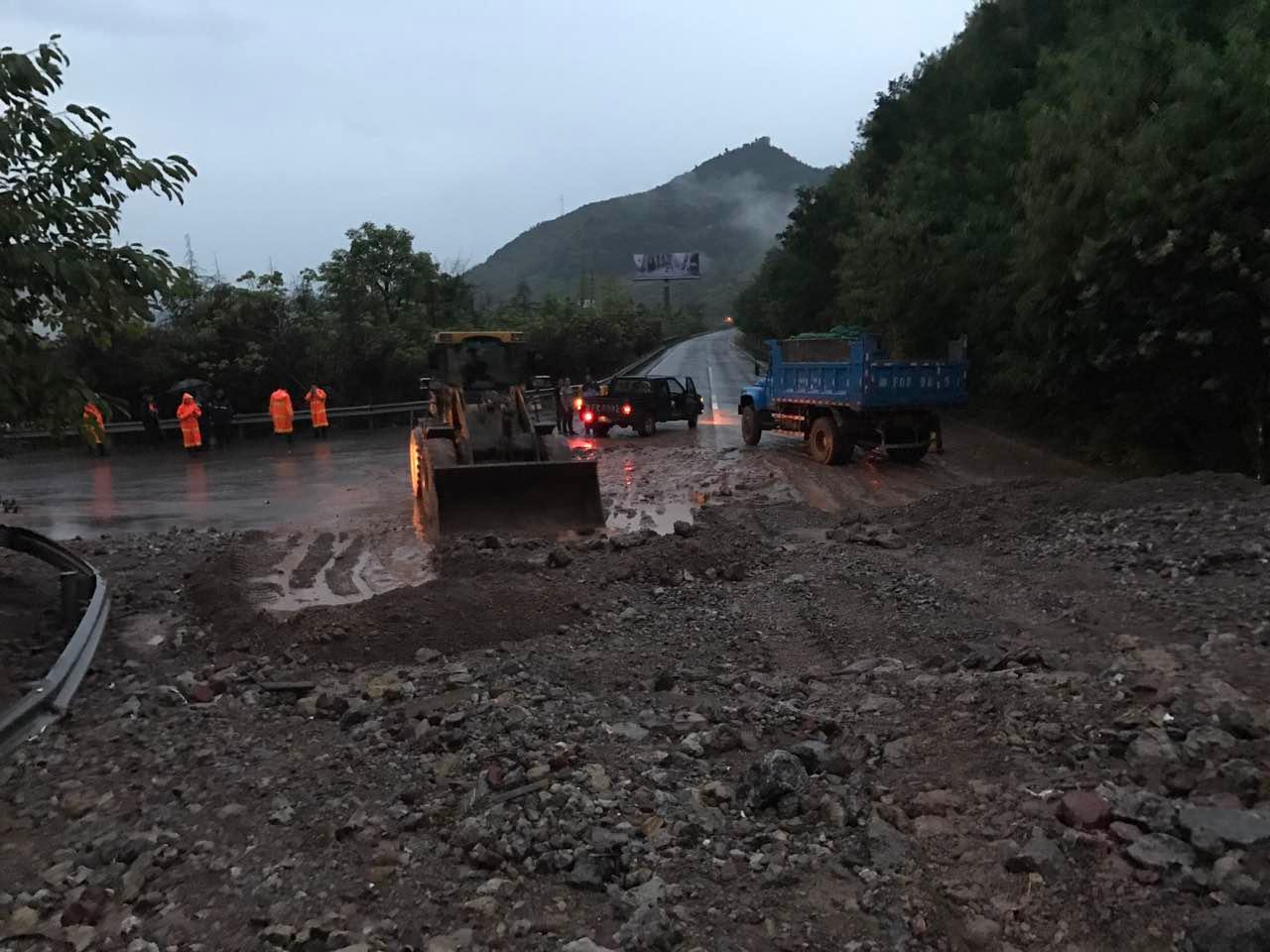 重庆辟谣巫山发生车祸致3死