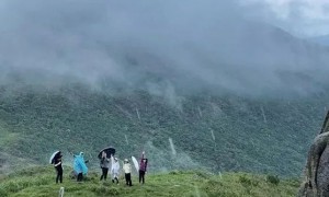 一家3口到杭州爬山遇台风被困整夜