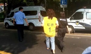 两年偷卖烟酒牟利230万 男子被刑拘