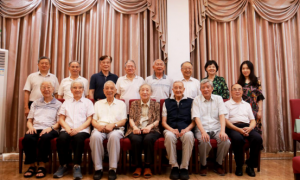 中山大学教授夏书章逝世