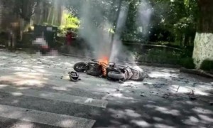 电动车爆燃大三男生全身90烧伤