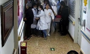 男童输液后身亡 医师被调查